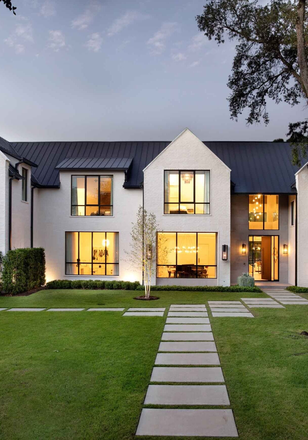 Hunters Creek Village, TX Landscape Installation Services